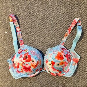 Victoria's Secret Floral Lace Bra in Blue and Red